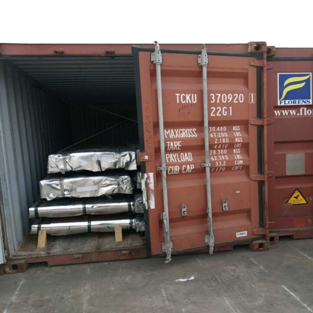 steel corrugated sheet loaded into container.jpg